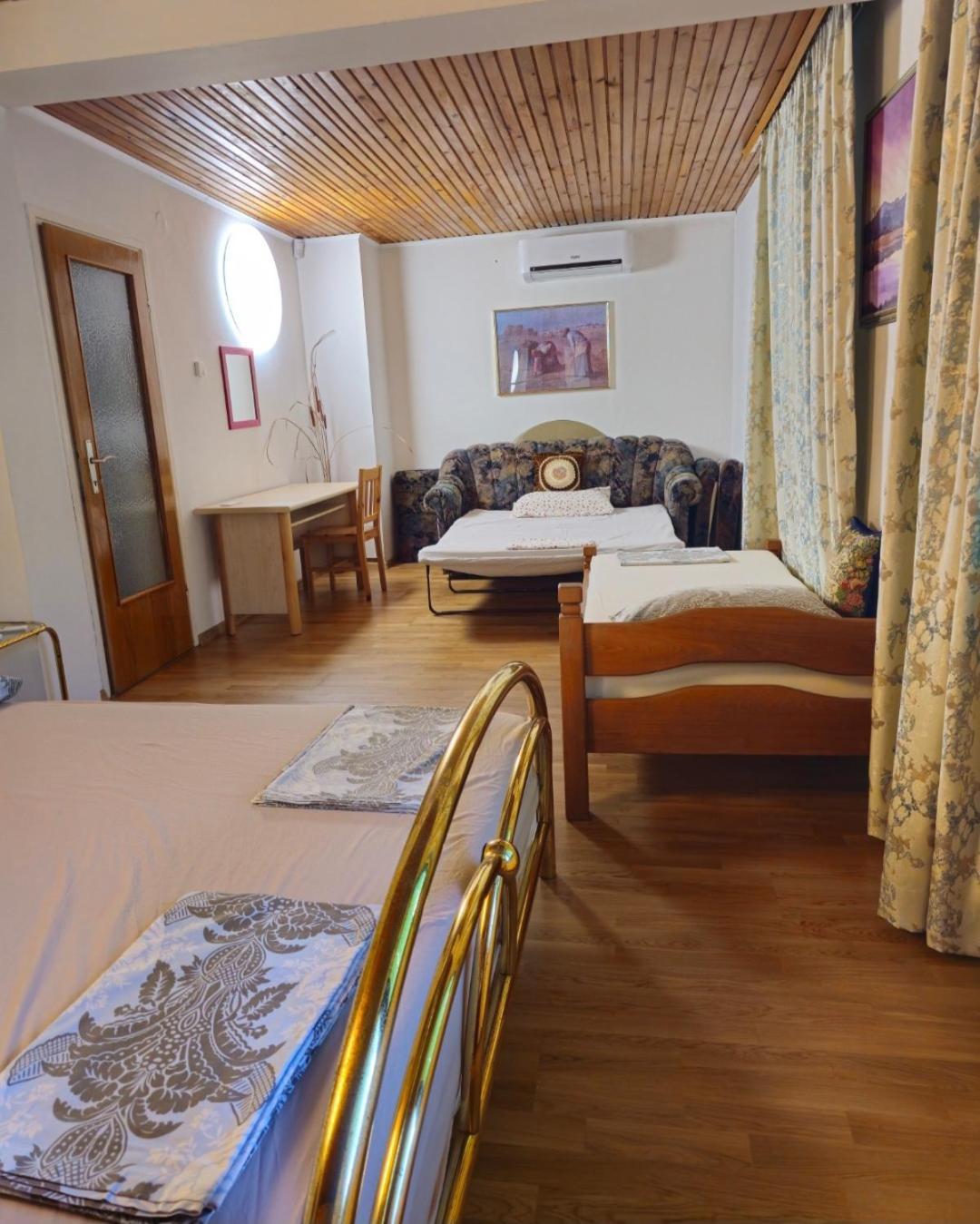 סראייבו Peaceful Vacation Villa & Garden מראה חיצוני תמונה
